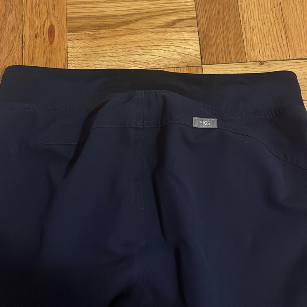 Figs Kade Cargo Scrub Trousers™ Small Tall Navy Blue - Picture 6 of 6